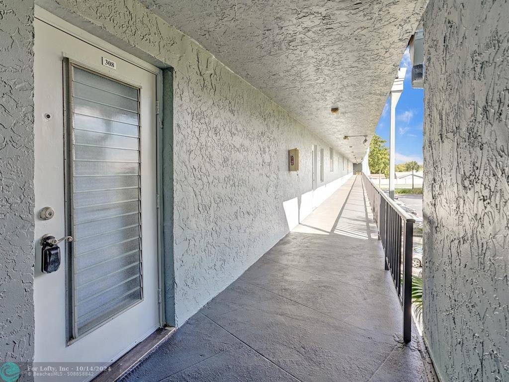 Tamarac, FL 33321,9351 Lime Bay Blvd  #308