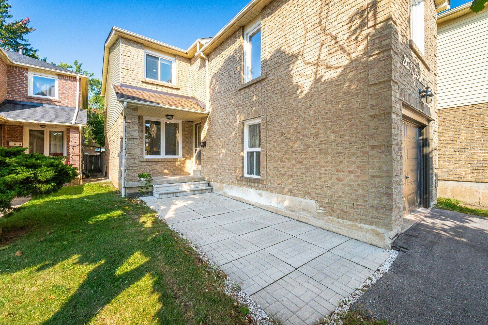 Mississauga, ON L5N 4A2,2853 Monticello Mews