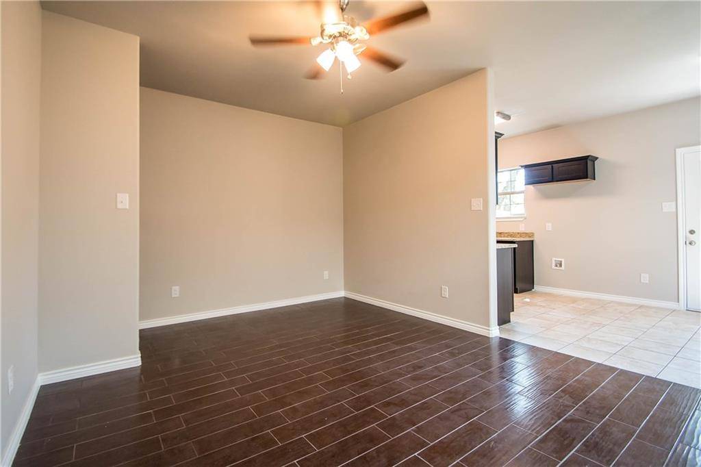 Mckinney, TX 75069,912 Drexel Street #B