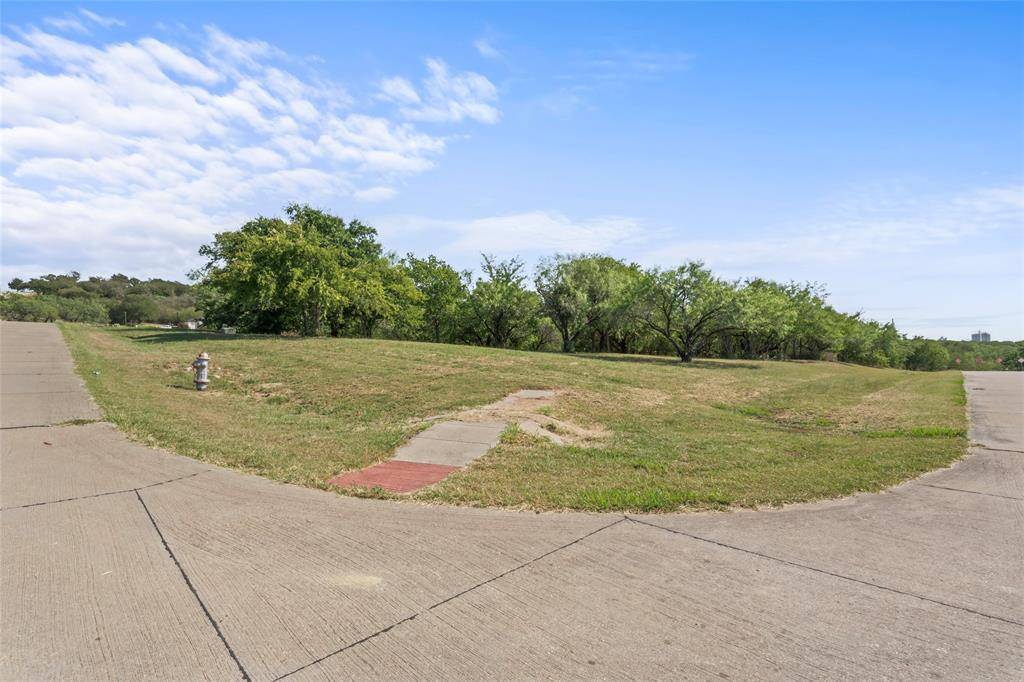 Cedar Hill, TX 75104,2542 Town View Drive