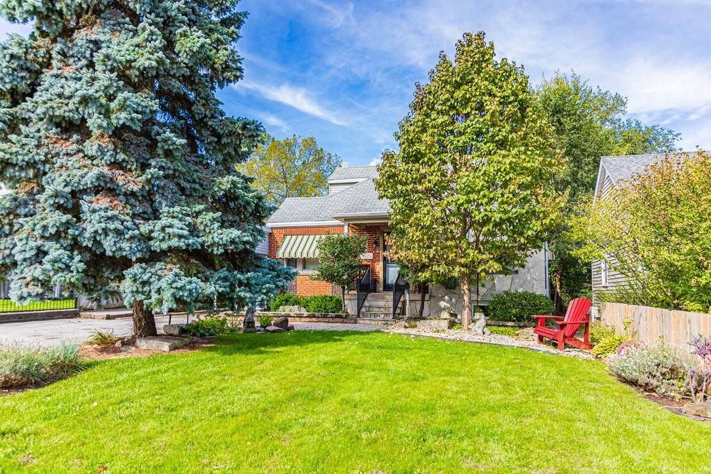 47 TOWNSEND Avenue, Burlington, ON L7T 1Y5