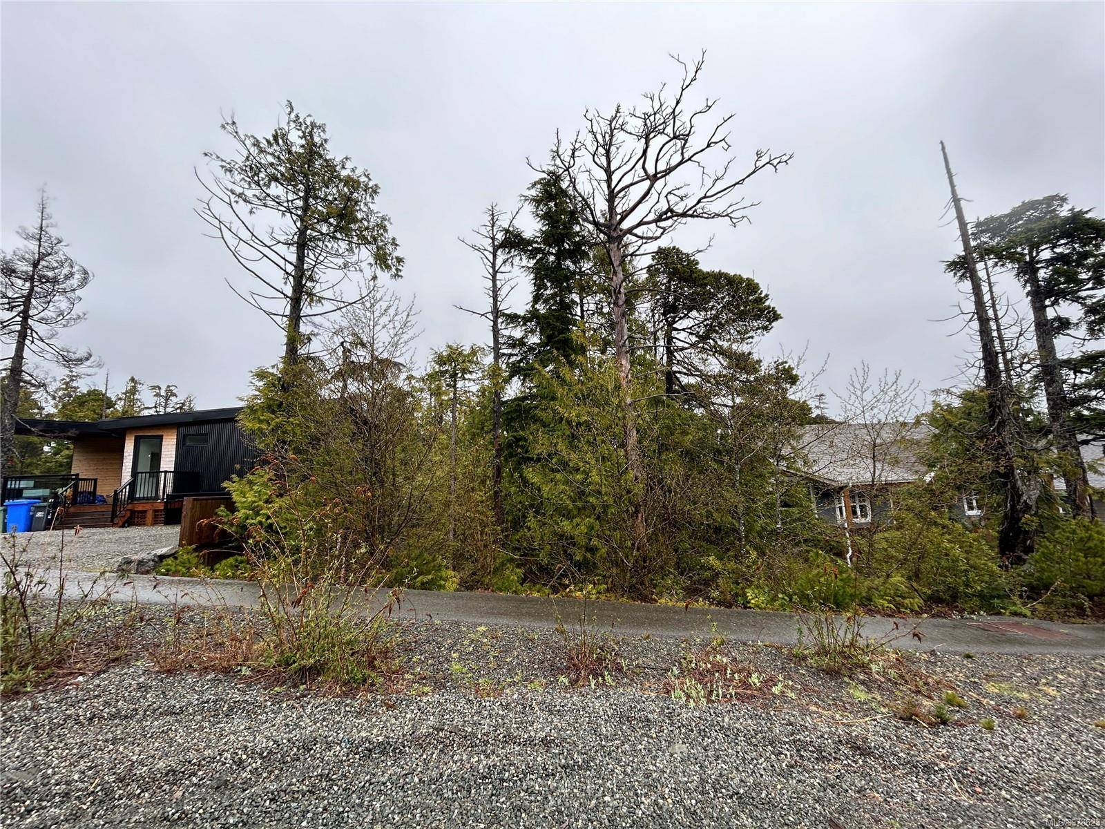 Ucluelet, BC V0R 3A0,843 Lorne White Pl