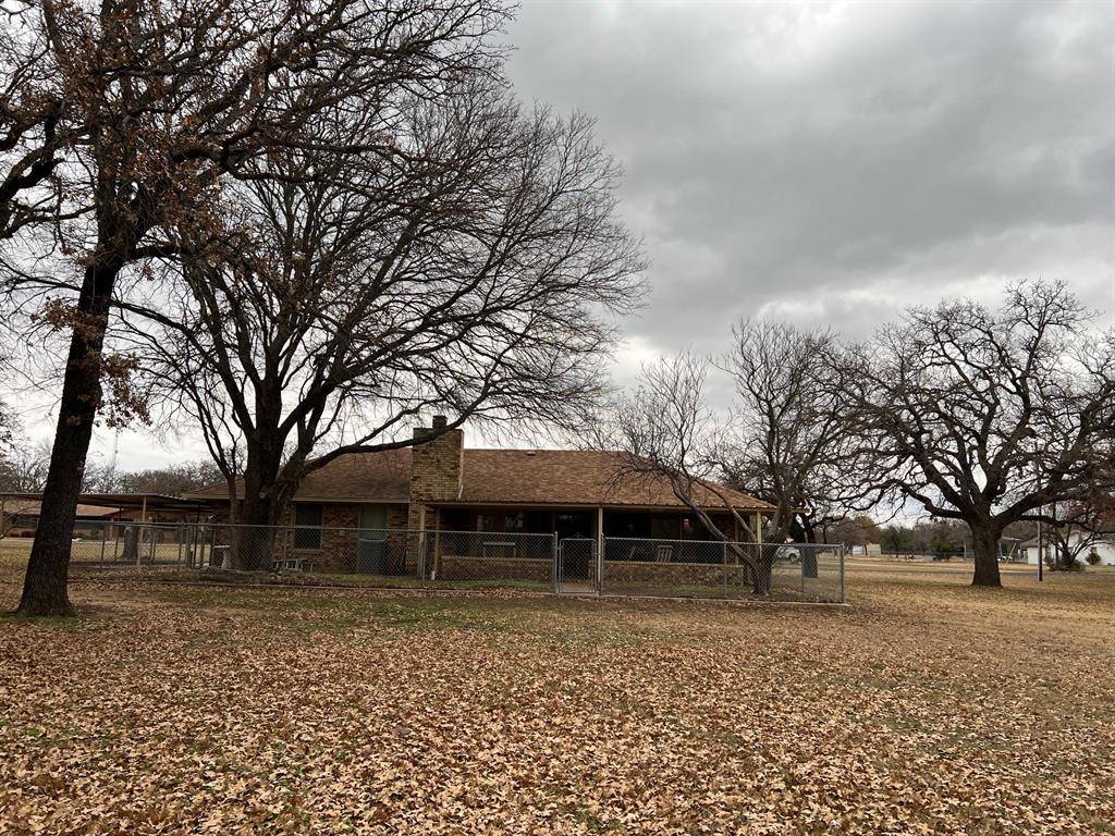 Graham, TX 76450,215 Rambling Oaks Road