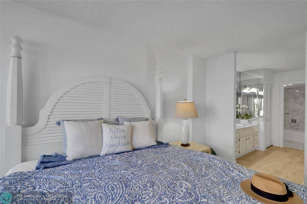 Lauderdale By The Sea, FL 33308,5100 N Ocean Blvd  #506