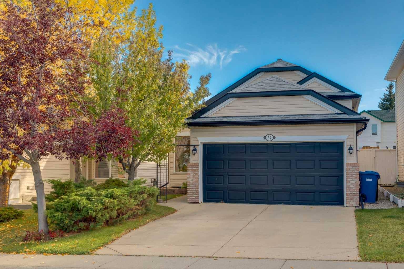 Calgary, AB T2Y 3H8,67 Somercrest Close SW