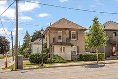 Orillia, ON L3V 2Z4,153 Colborne ST W