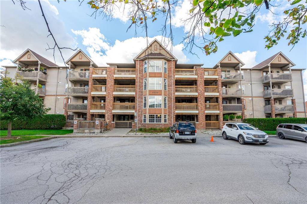 Burlington, ON L7M 4M1,4003 KILMER Drive #303