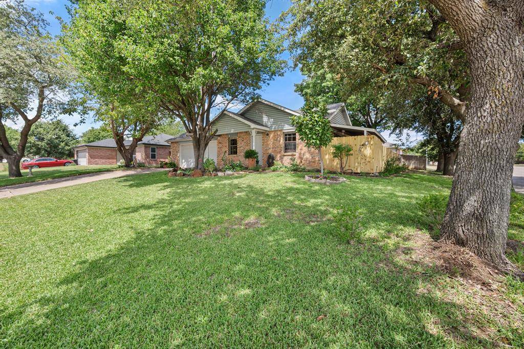 Burleson, TX 76028,800 Blue Ridge Drive