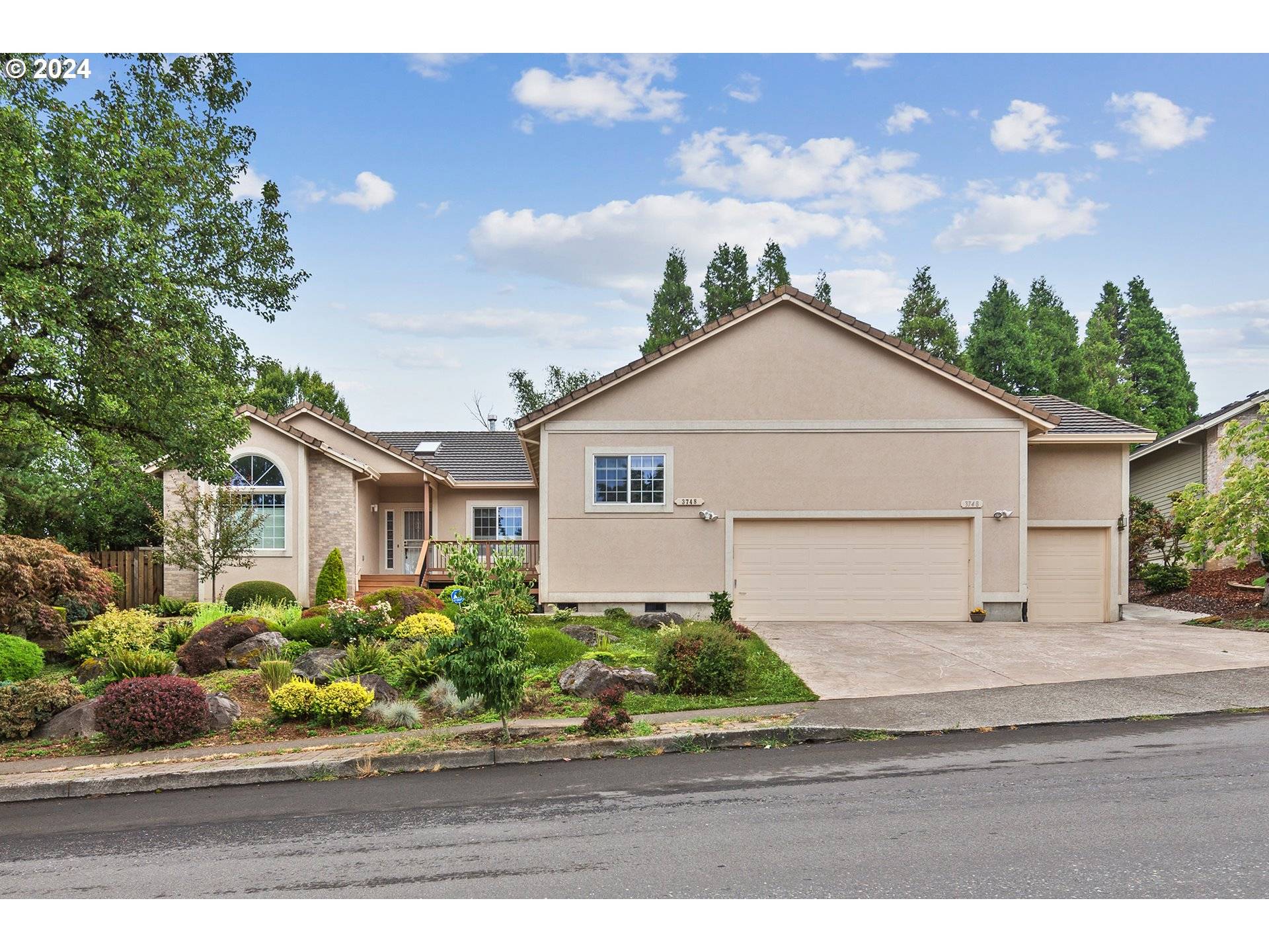 Gresham, OR 97080,3748 SW BRITTANY DR