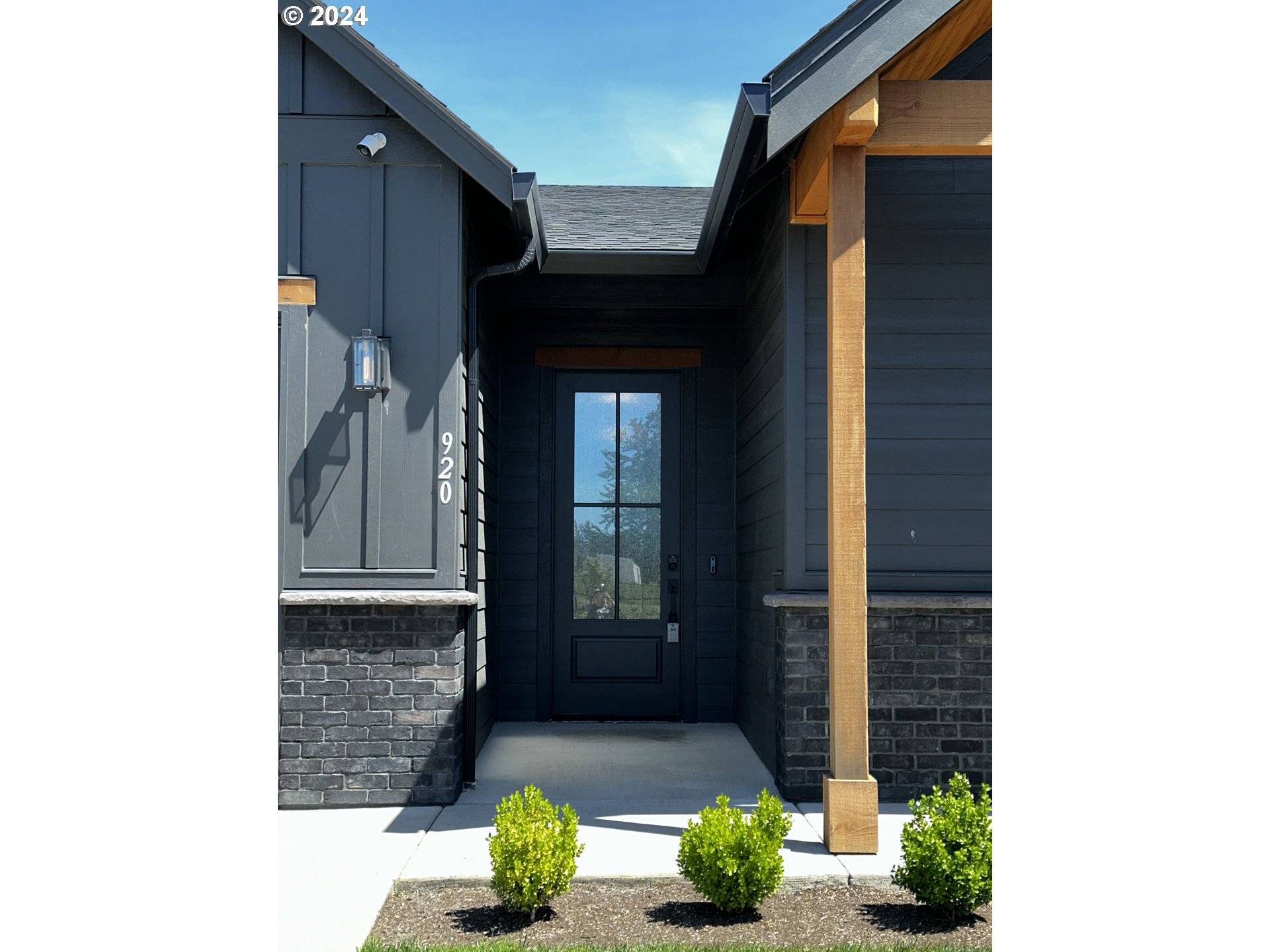 Ridgefield, WA 98642,920 S 88TH AVE