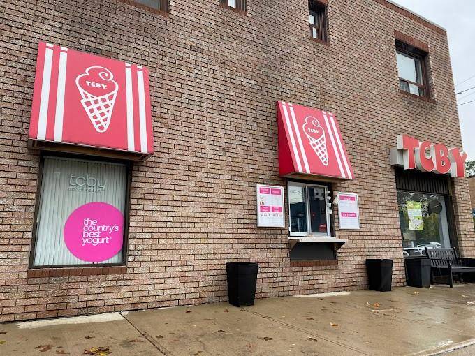 1059 KING Street W, Hamilton, ON L8S 1L8