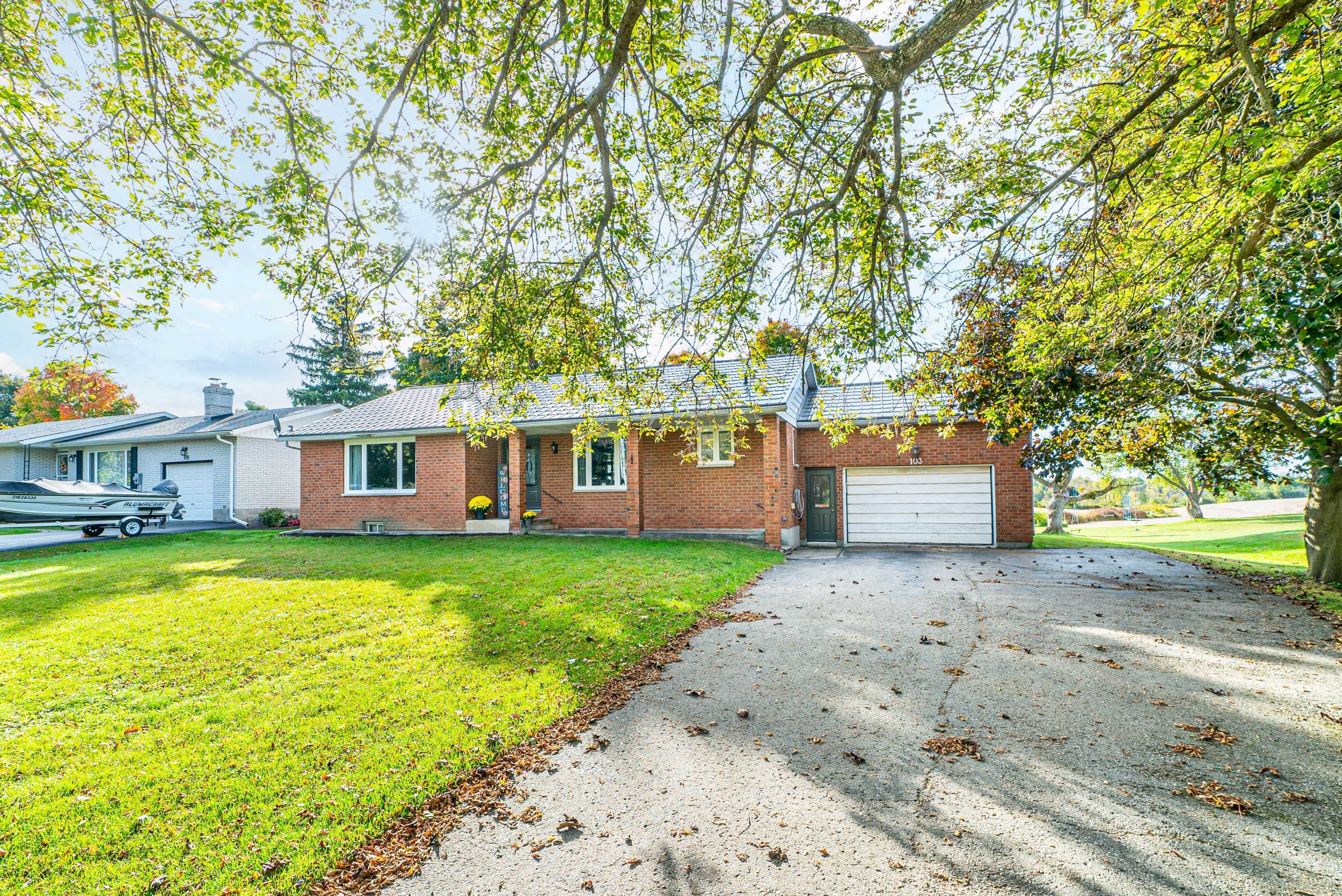 Kawartha Lakes, ON K0M 2T0,103 John ST