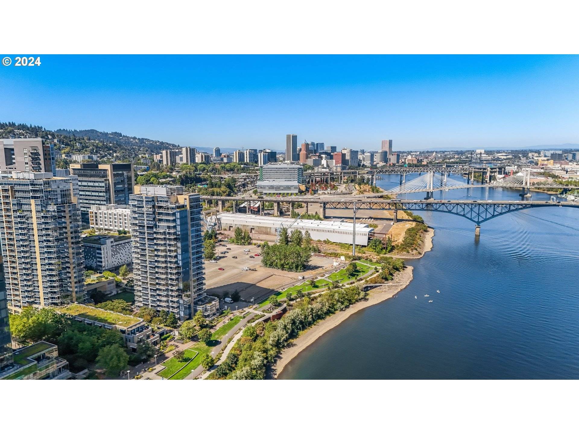 Portland, OR 97239,3570 S RIVER PKWY #613