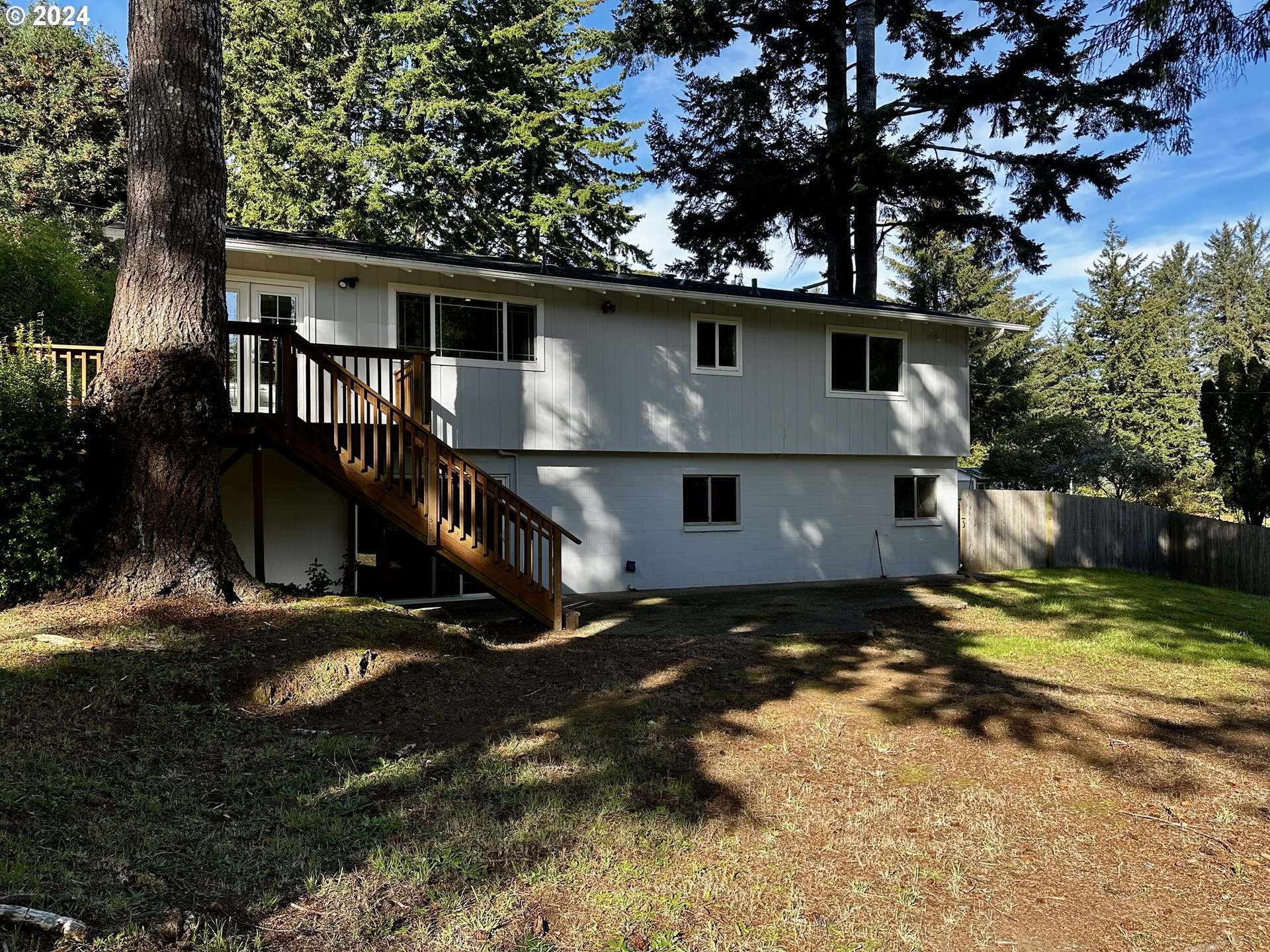 Florence, OR 97439,83399 SPRUCE LN