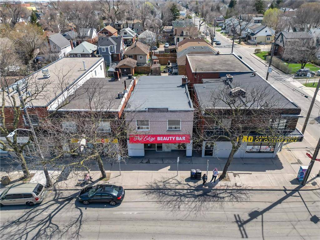 Hamilton, ON L8H 3Z1,70 OTTAWA Street N