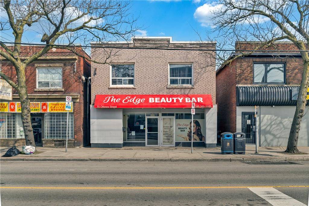 Hamilton, ON L8H 3Z1,70 OTTAWA Street N