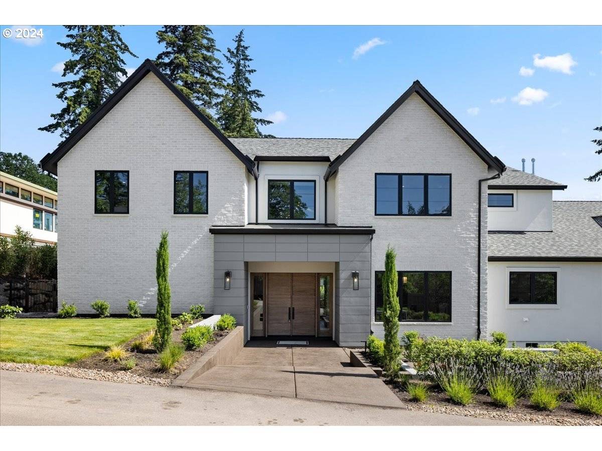 Lake Oswego, OR 97034,13770 GOODALL RD