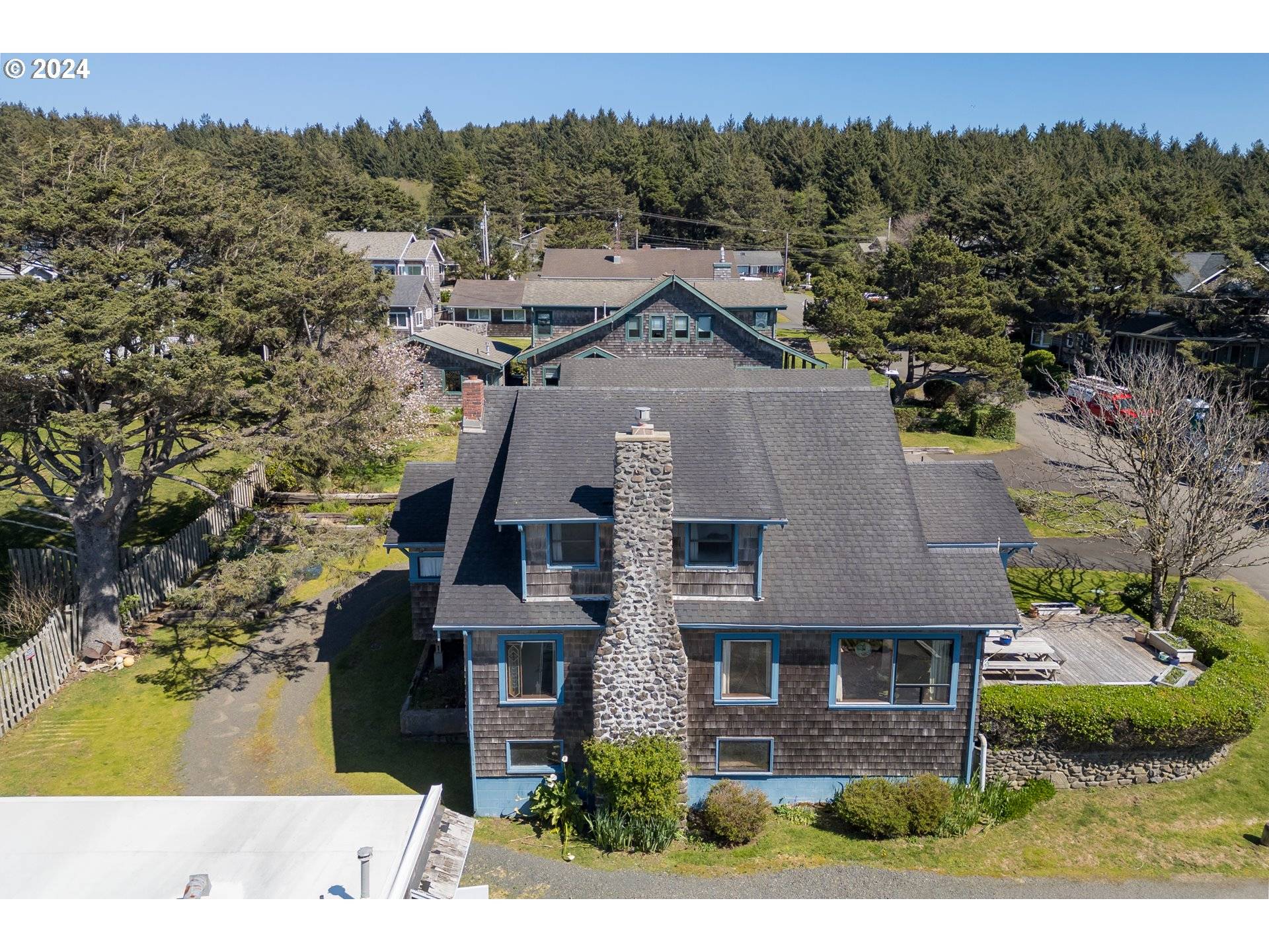 Cannon Beach, OR 97110,272 W NEBESNA ST