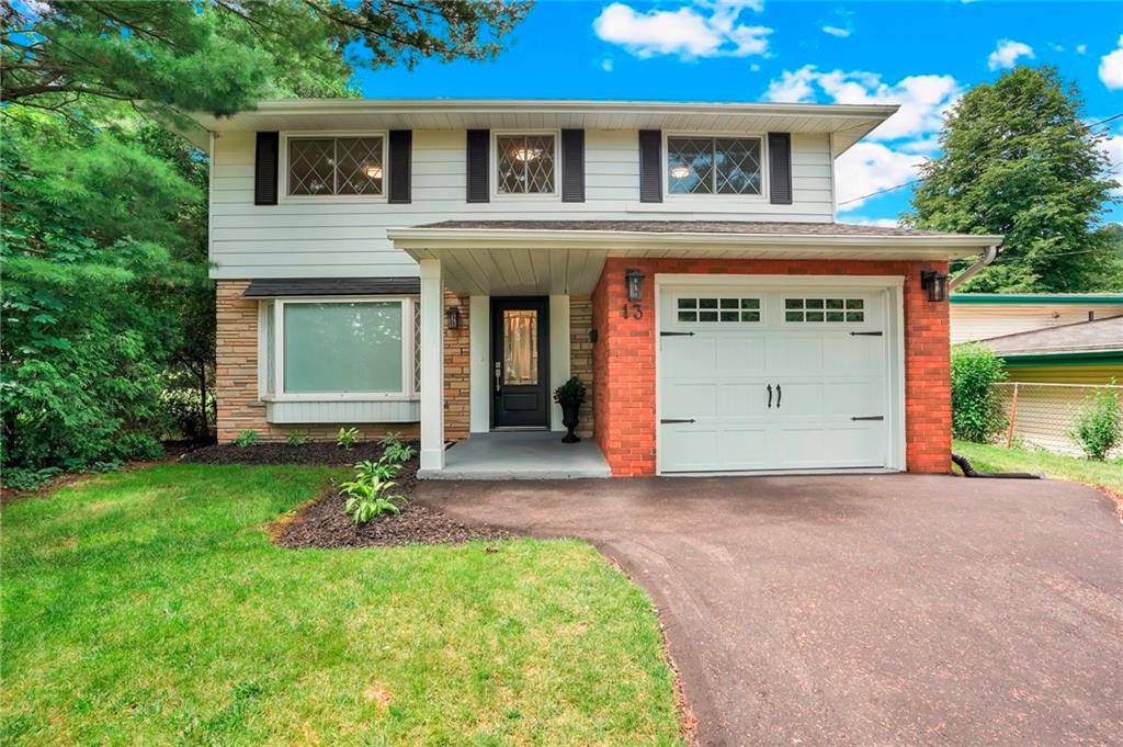 13 DELSEY Street, Dundas, ON L9H 1R9