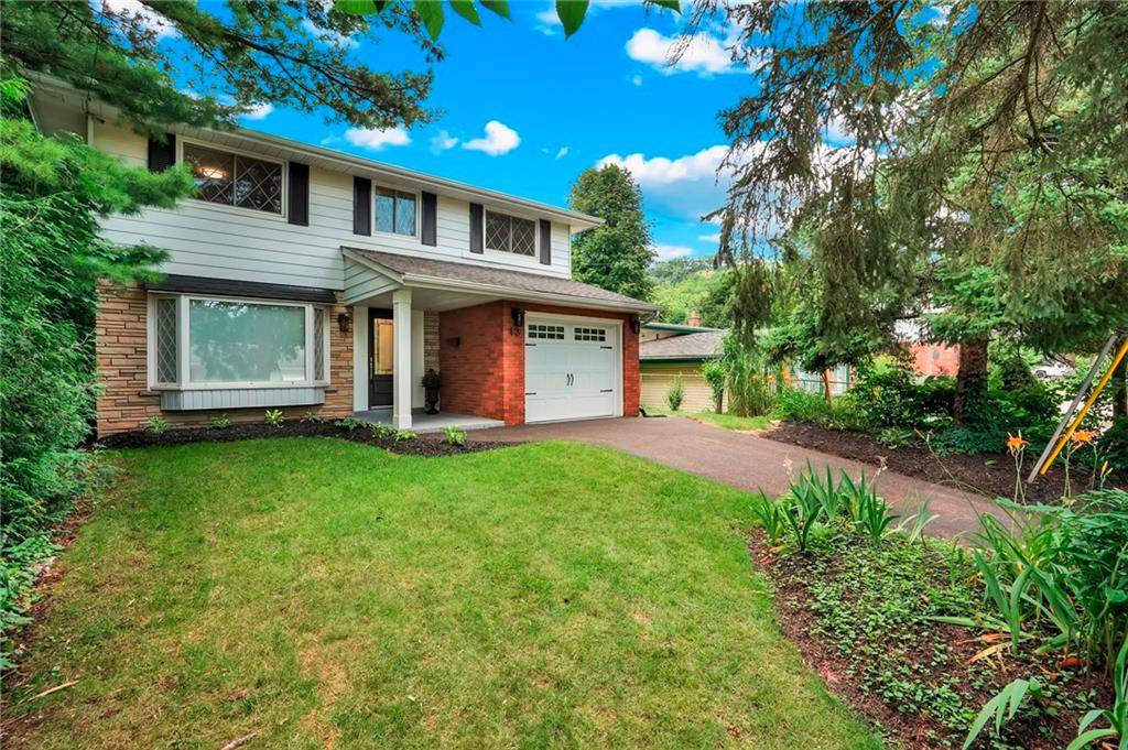 13 DELSEY Street, Dundas, ON L9H 1R9