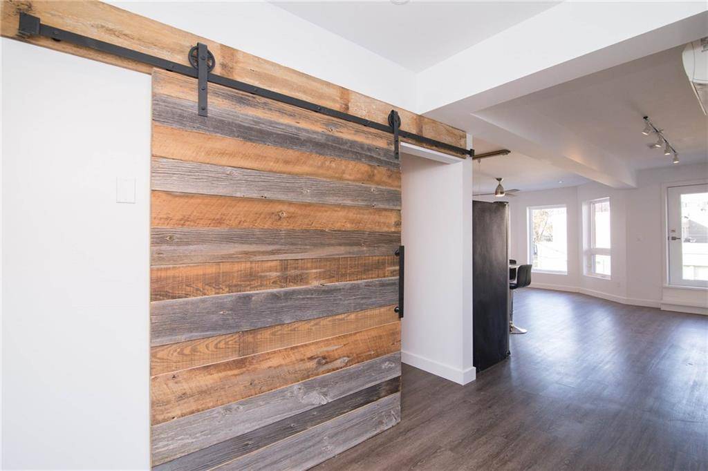 12 WEST Avenue N #3, Hamilton, ON L8L 5B8