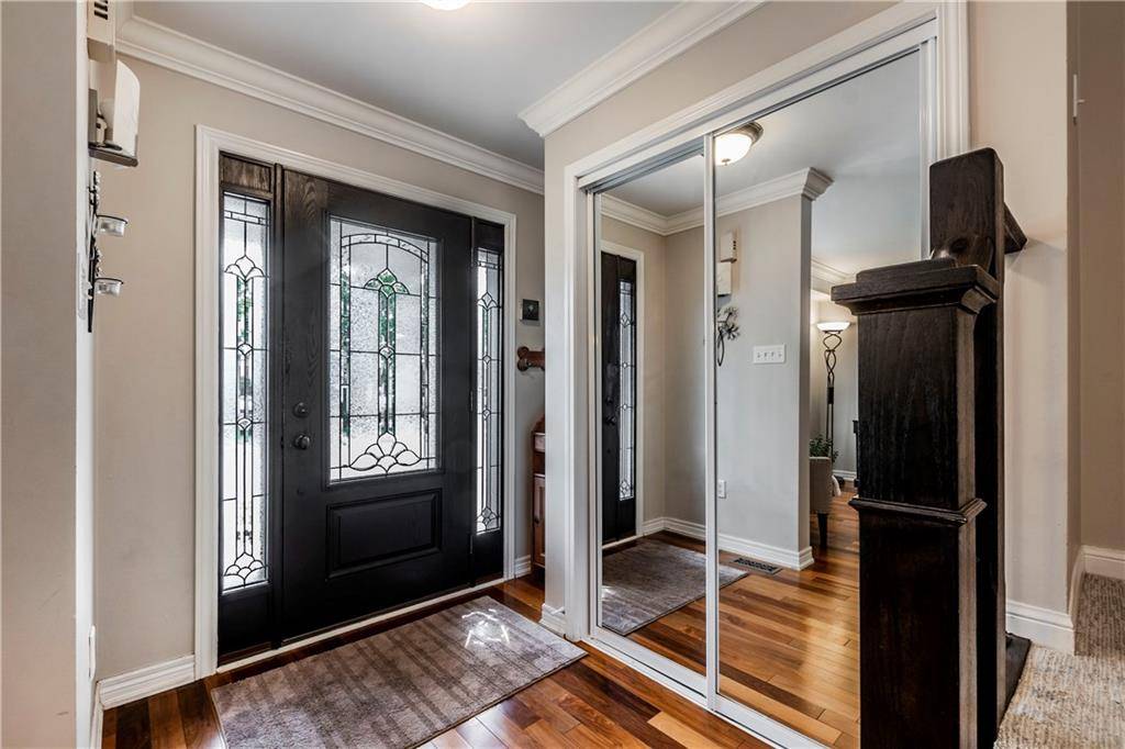 Burlington, ON L7L 6N1,5116 OAKLEY Drive