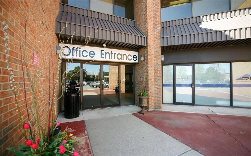 3425 HARVESTER Road #20, Burlington, ON L7N 3N1