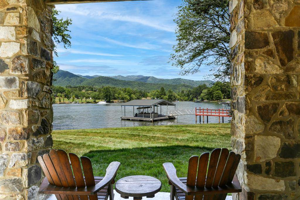 Hayesville, NC 28904,234 Shores Drive