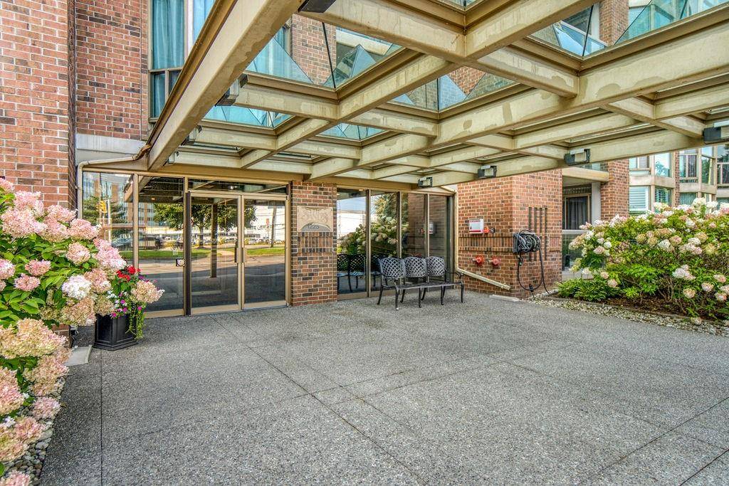 1225 NORTH SHORE Boulevard E #608, Burlington, ON L7S 1Z6