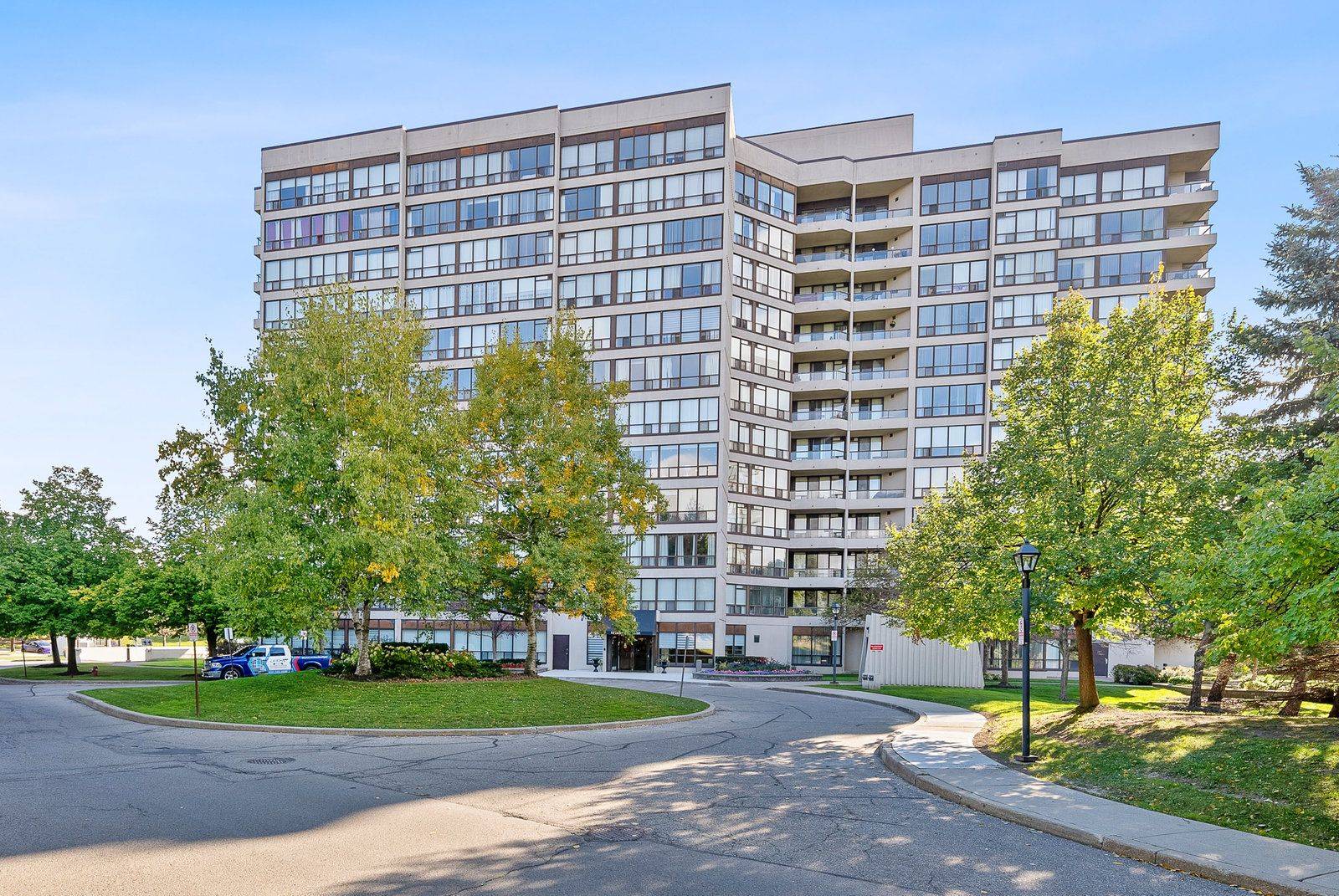 Brampton, ON L6S 5Y3,10 Laurelcrest ST #210