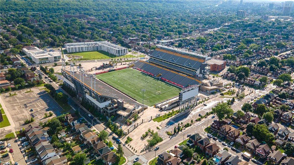 Hamilton, ON L8L 7A1,76 GAGE Avenue N