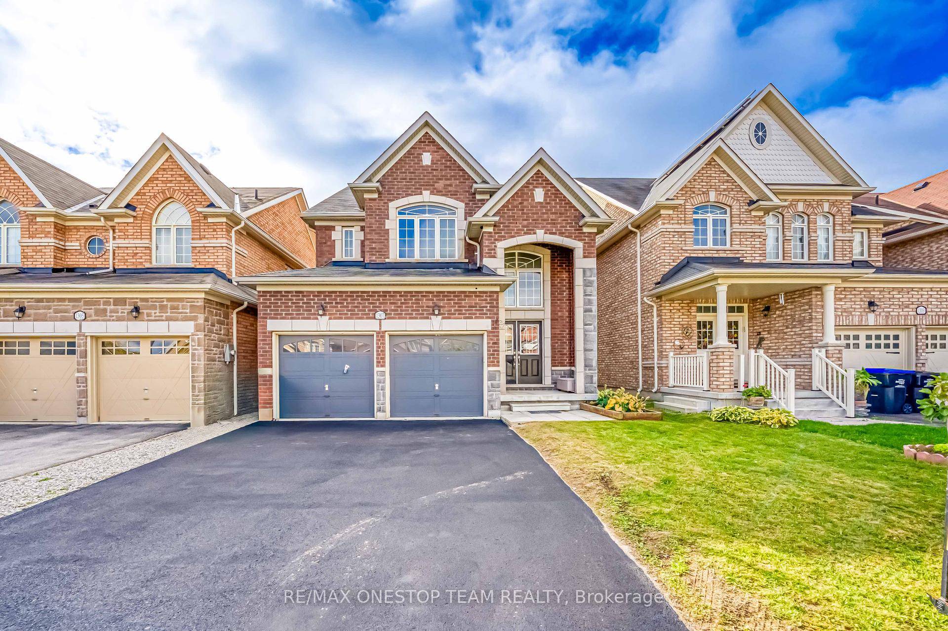 Innisfil, ON L9S 0H1,1307 Hunter ST