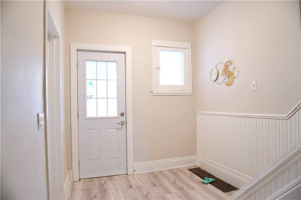 Hamilton, ON L8L 3H7,7 Cluny Avenue