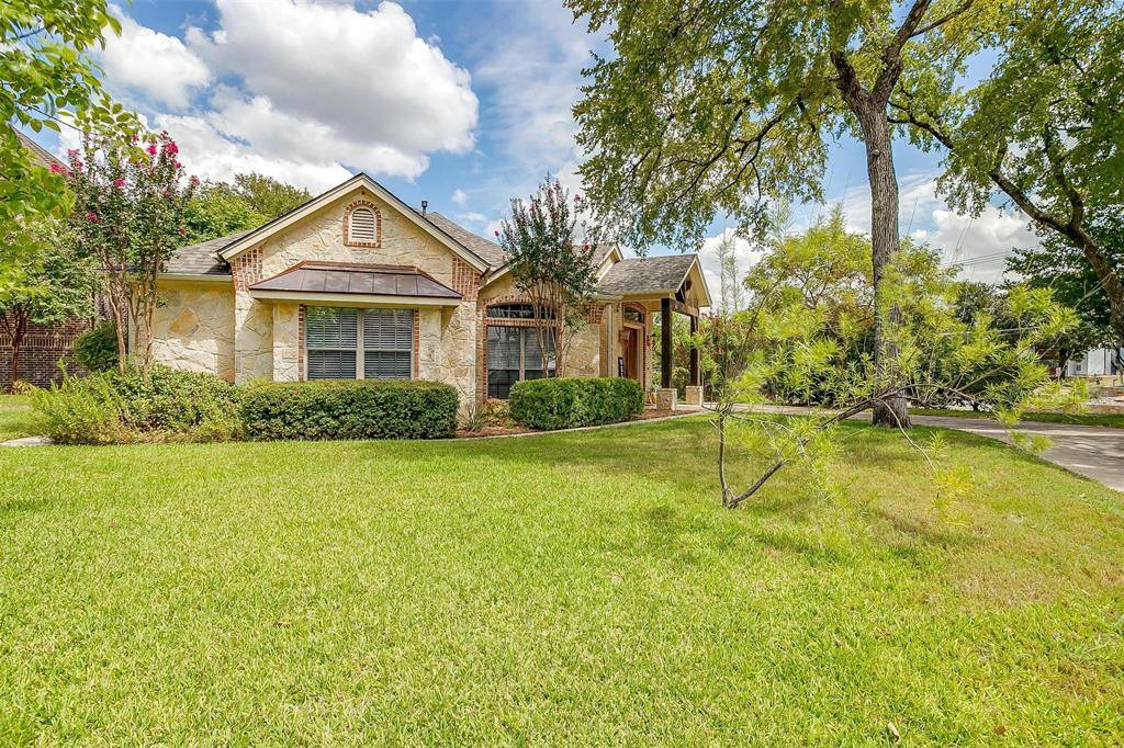 Bedford, TX 76022,1617 Briar Drive