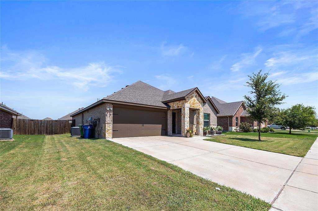 Waxahachie, TX 75165,1531 Woodlake Drive