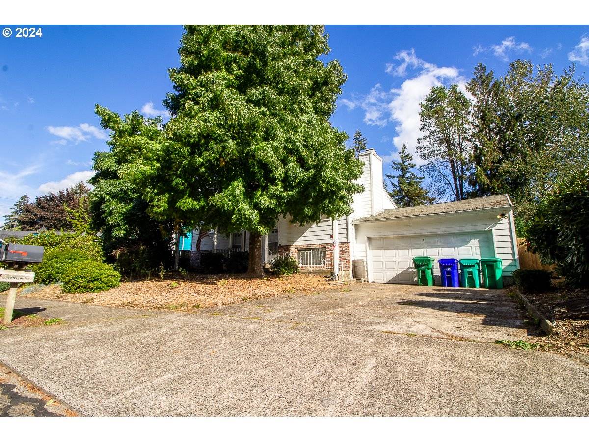 Portland, OR 97233,204 SE 176TH PL