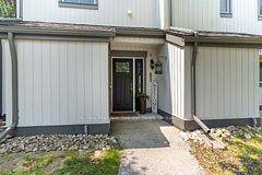 Collingwood, ON L9Y 5B4,452 Oxbow CRES