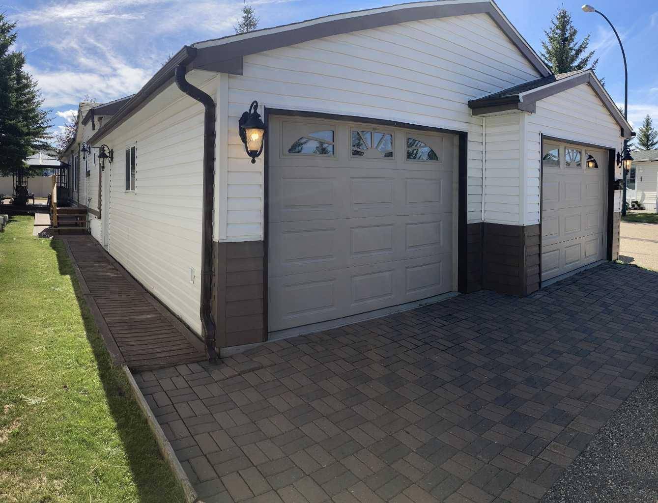 Red Deer, AB T4R 2Z8,4824 Doncaster AVE