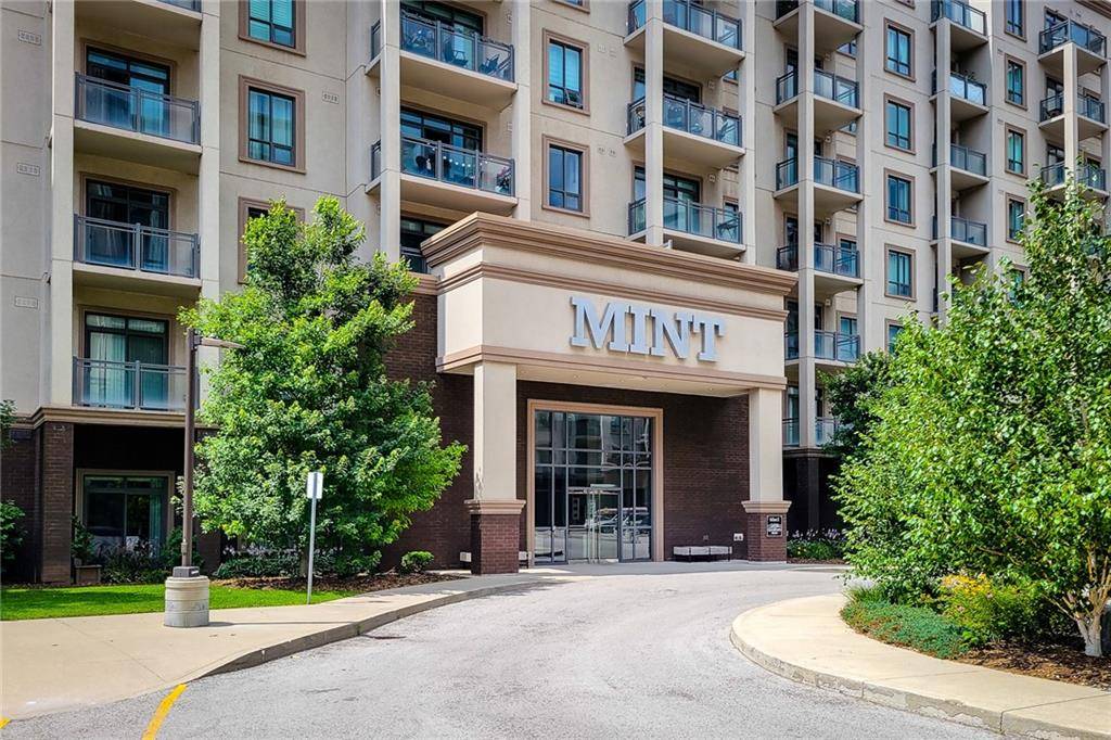 2490 Old Bronte Road #714, Oakville, ON L6M 4J2