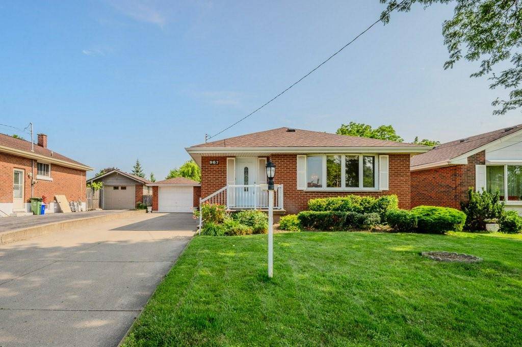 967 MOHAWK Road E, Hamilton, ON L8T 2R9