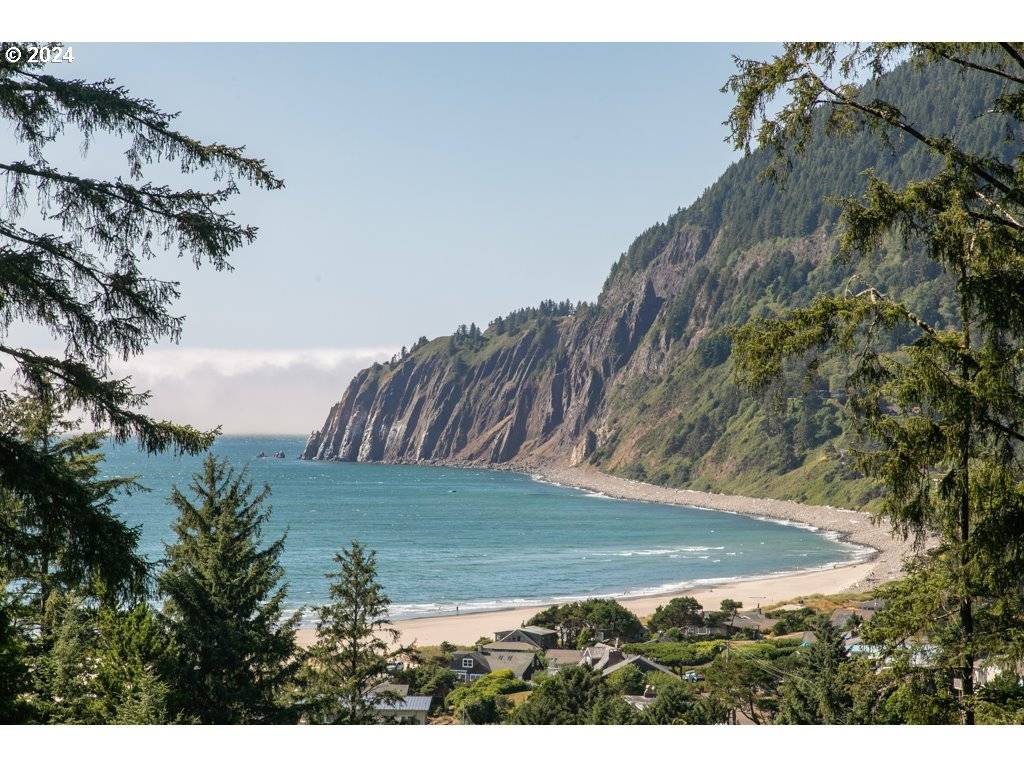 Manzanita, OR 97130,880 ELM ST