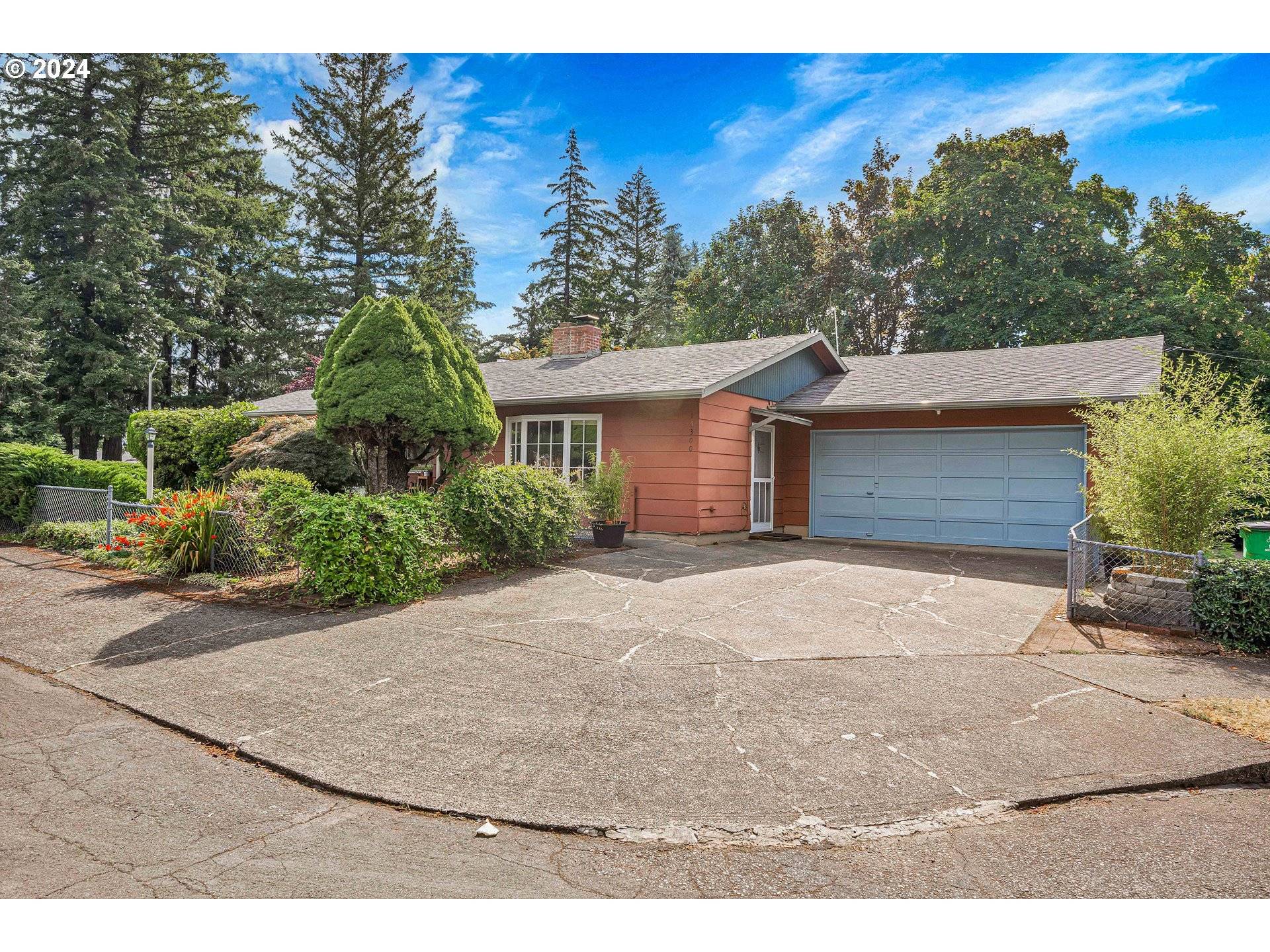 Portland, OR 97230,15300 NE COUCH CT