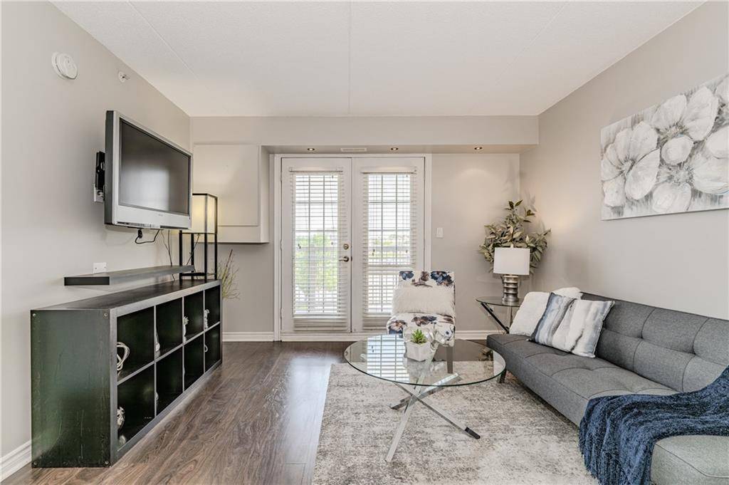 Burlington, ON L7M 4V2,1800 WALKERS Line #310