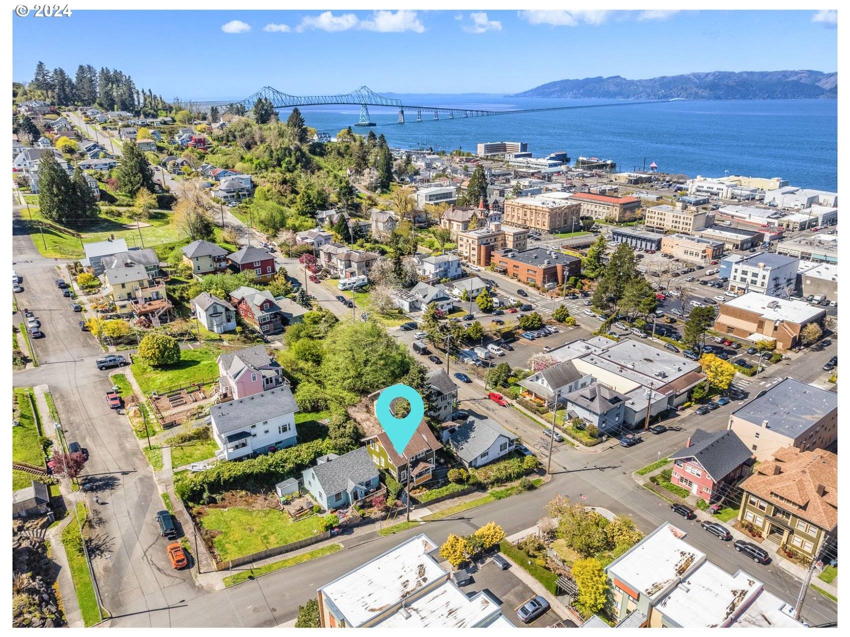 Astoria, OR 97103,643 10TH ST