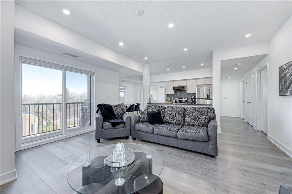 Barrie, ON L9J 0T2,8 CULINARY Lane #201