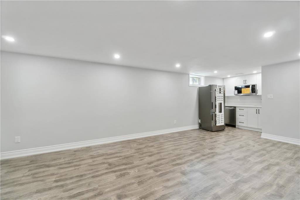 91 BOSTON Crescent #Lower, Hamilton, ON L8T 4N1