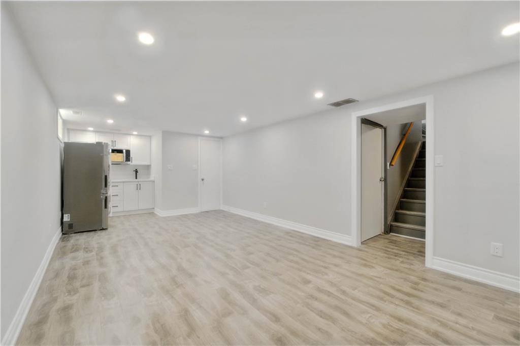 91 BOSTON Crescent #Lower, Hamilton, ON L8T 4N1