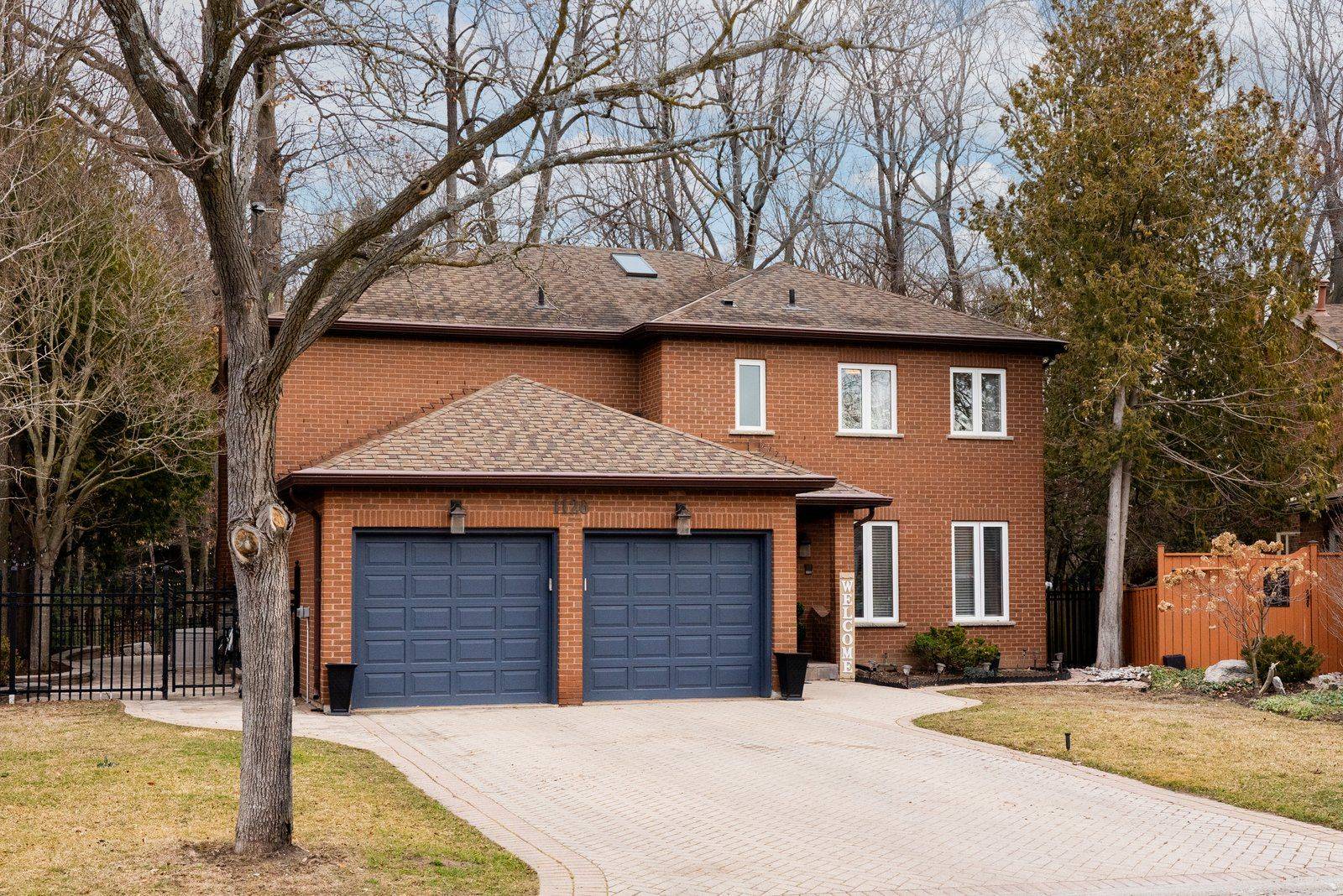 Durham, ON L1X 1T3,1126 Timber CT