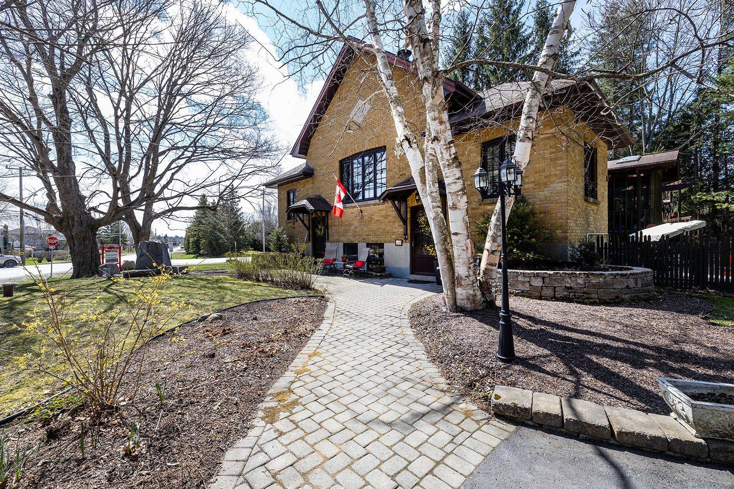 Scugog, ON L9L 1P1,17050 Old Simcoe RD