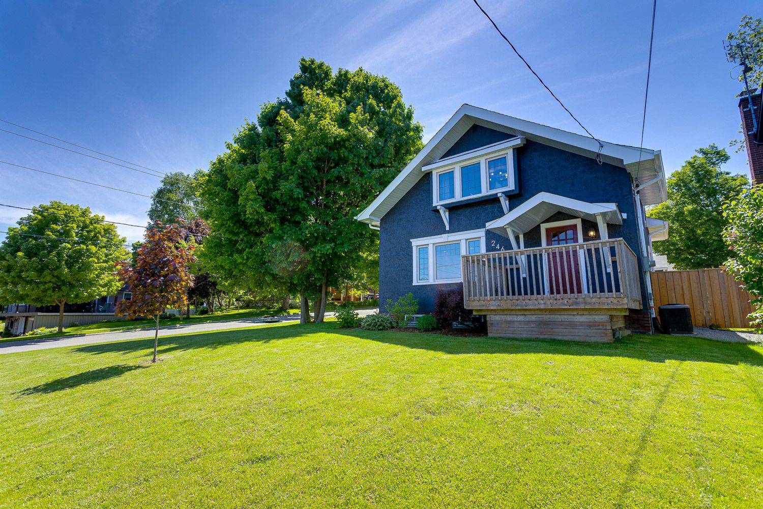 Scugog, ON L9L 1M2,246 Bigelow ST